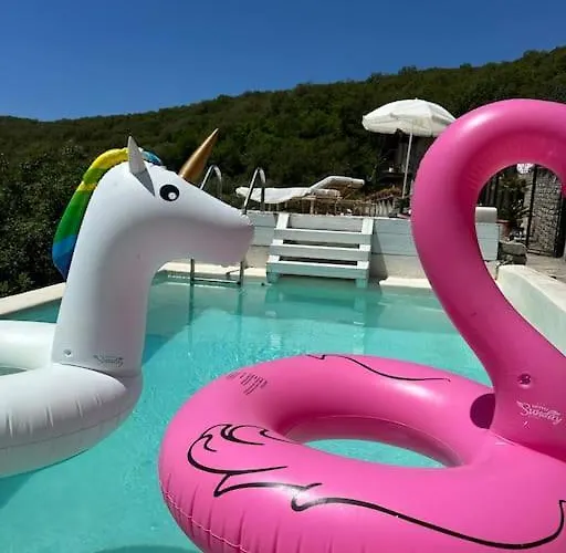 Beautiful Ligurian House With Pool Villa Villa Viani